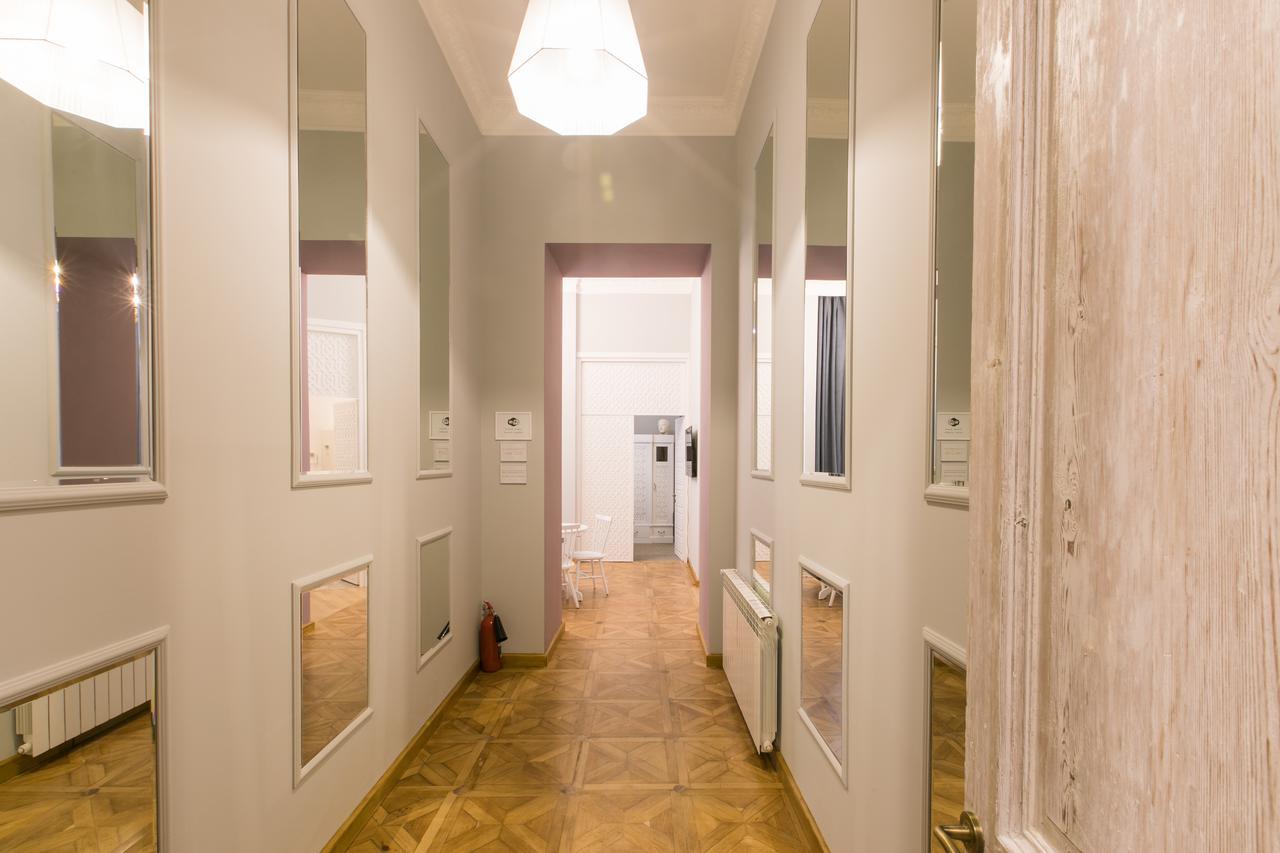 Kuxos Apartment On Machabeli Street Тбілісі Екстер'єр фото